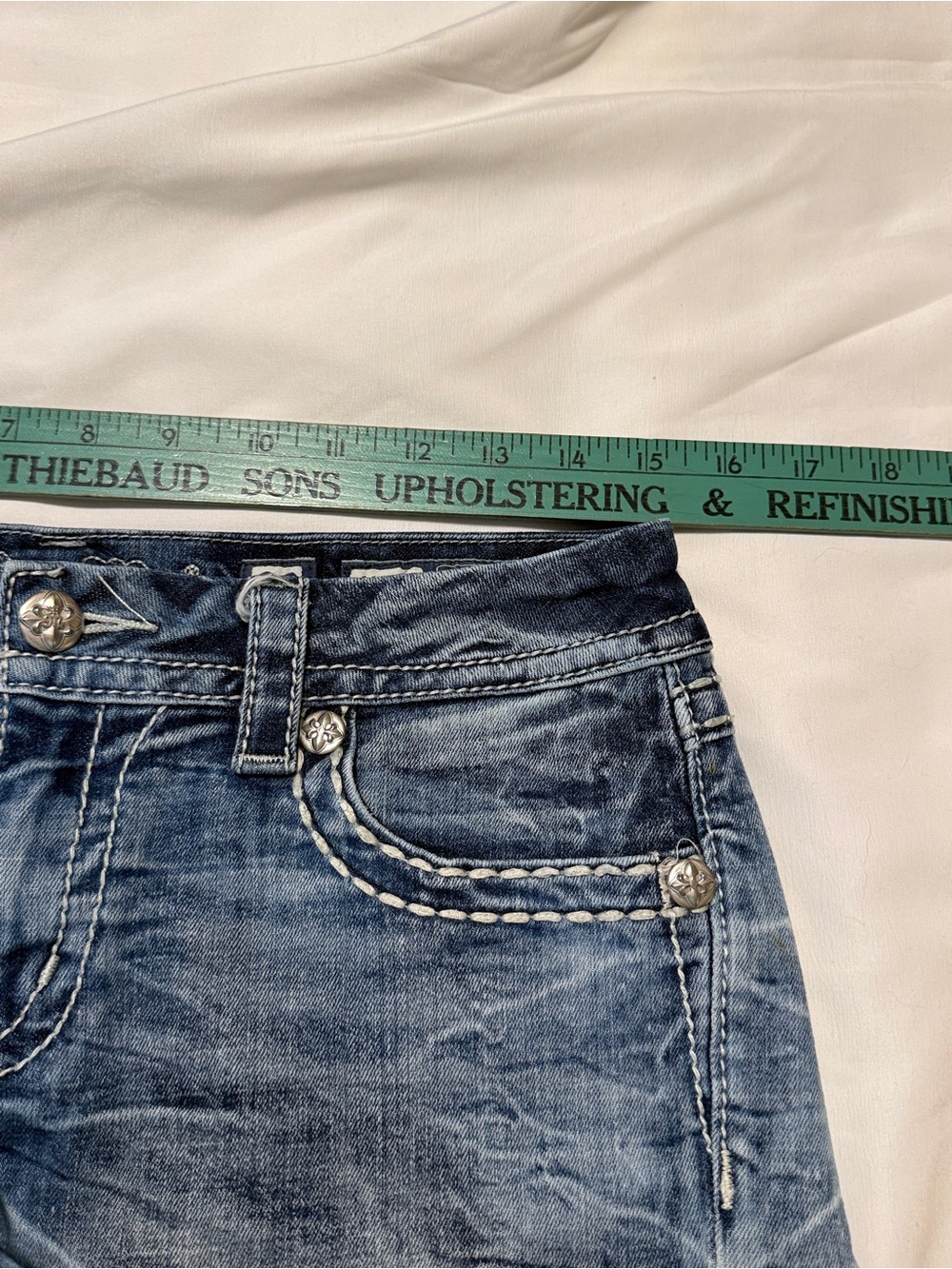 Miss Me Signature Denim Cutoff Shorts Size 29 Distressed - Picture 6 of 8